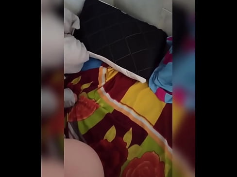 ❤️ מיין צימערמאן בלײַבט אליין אין שטוב ווייל איר מאן גייט אויף וואקאציע און איך נעם די געלעגנהייט איר צו פאקן און אנפילן איר טאָכעס מיט מילך ❤️❌ פּאָרנאָ ביי אונדז
